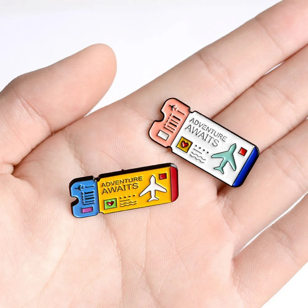Travel Boarding Pass 2pcs Lapel Brooches