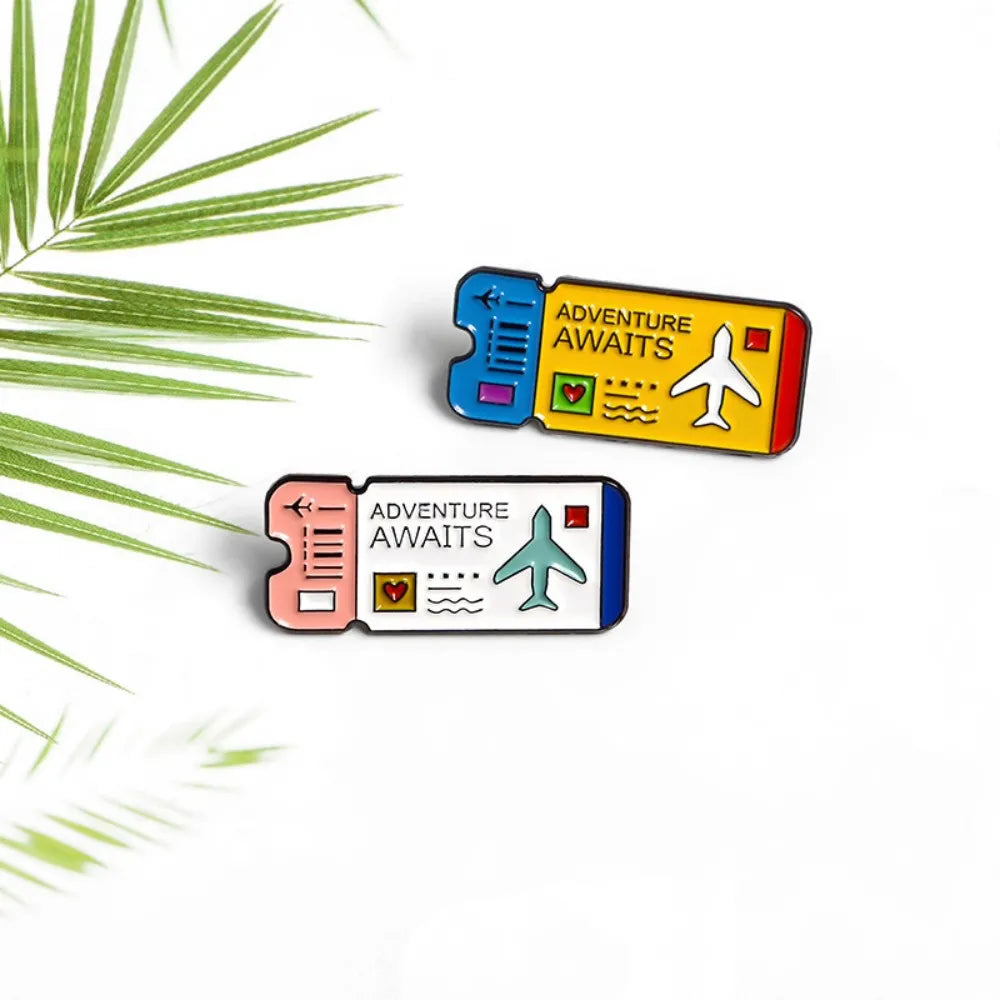 Travel Boarding Pass 2pcs Lapel Brooches