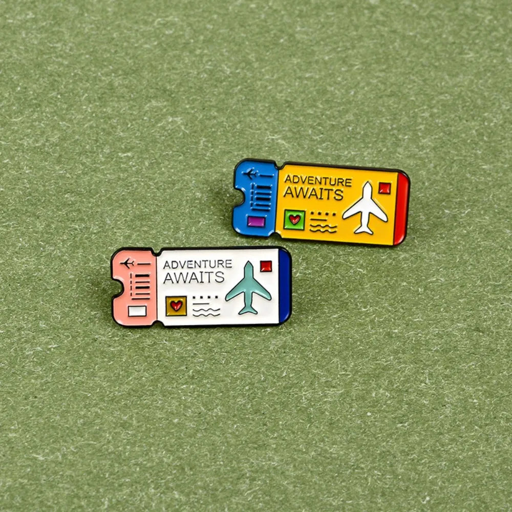 Travel Boarding Pass 2pcs Lapel Brooches