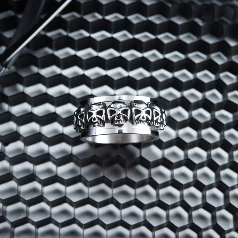 Personality Rotatable Skull Stainless Steel Simple Ring for Cool Couple-Wannee Fashion Jewelry