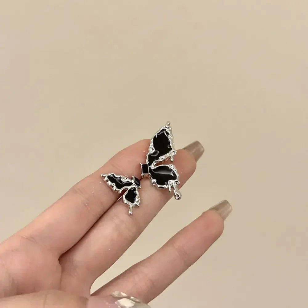 Creative Design Cool Black Butterfly S925 Small Stud Earrings for Trend Women-Wannee Fashion Accessory